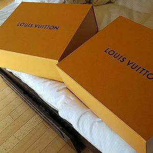 2 Louis Vuitton gift boxes